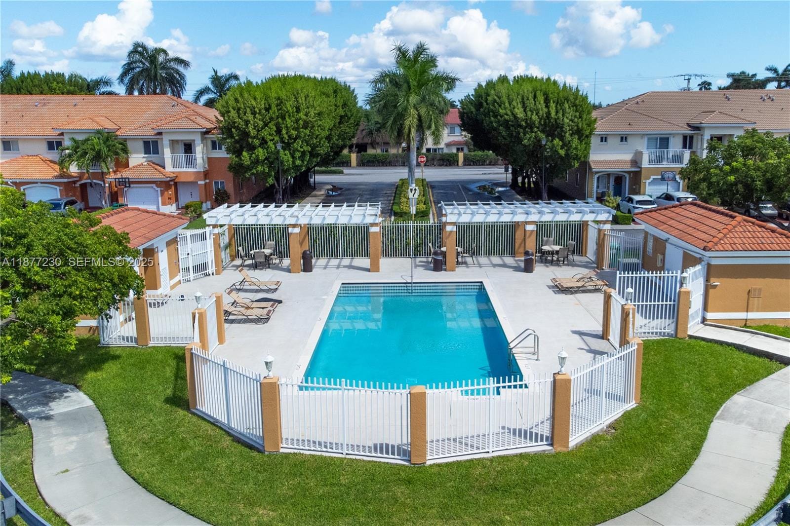 16256 SW 57th Lane, Miami, FL 33193 photo 4