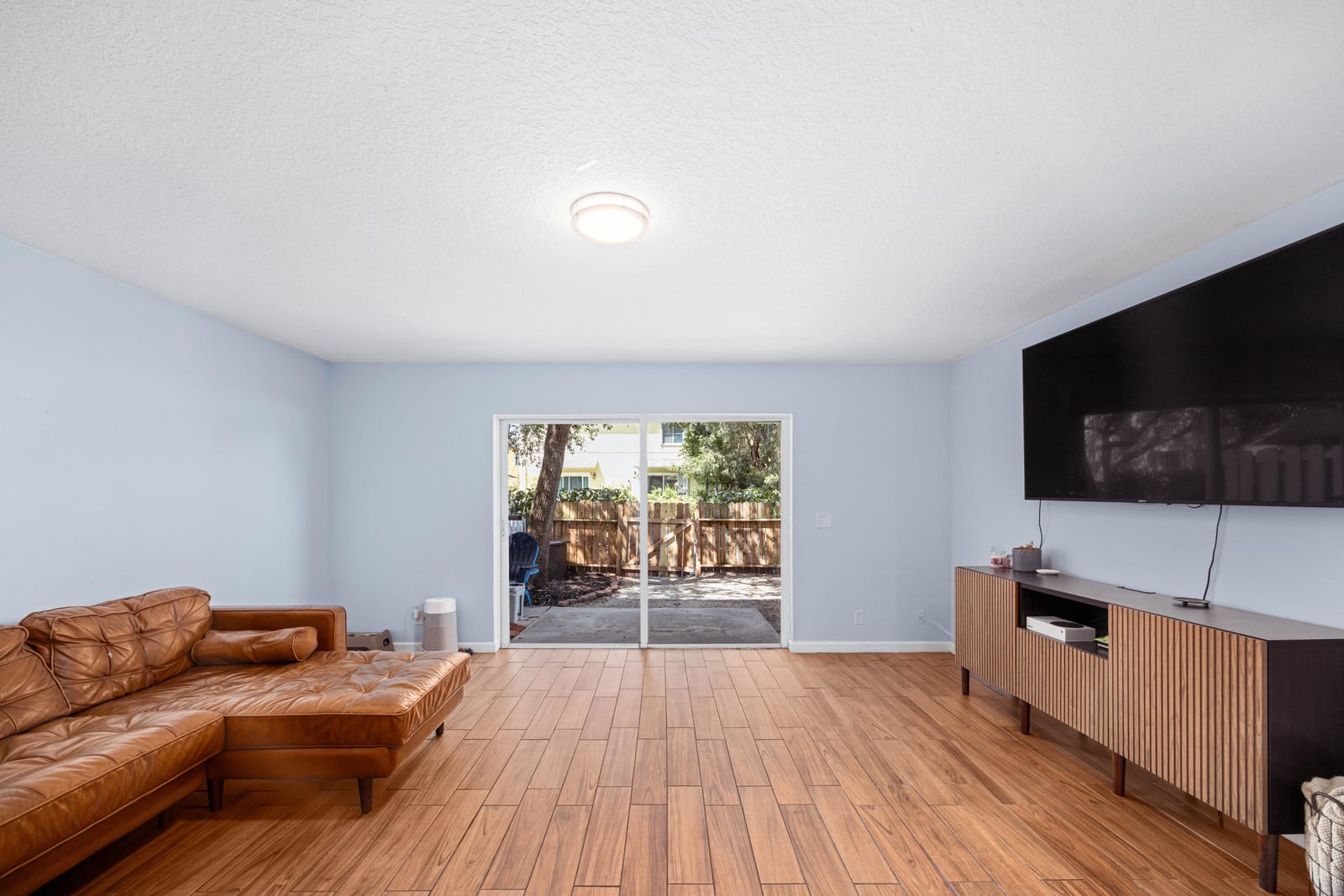 507 E Coast Avenue — photo 11