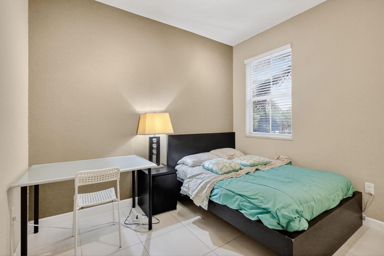 10012 NW 7th Street 213, Miami, FL 33172 photo 17