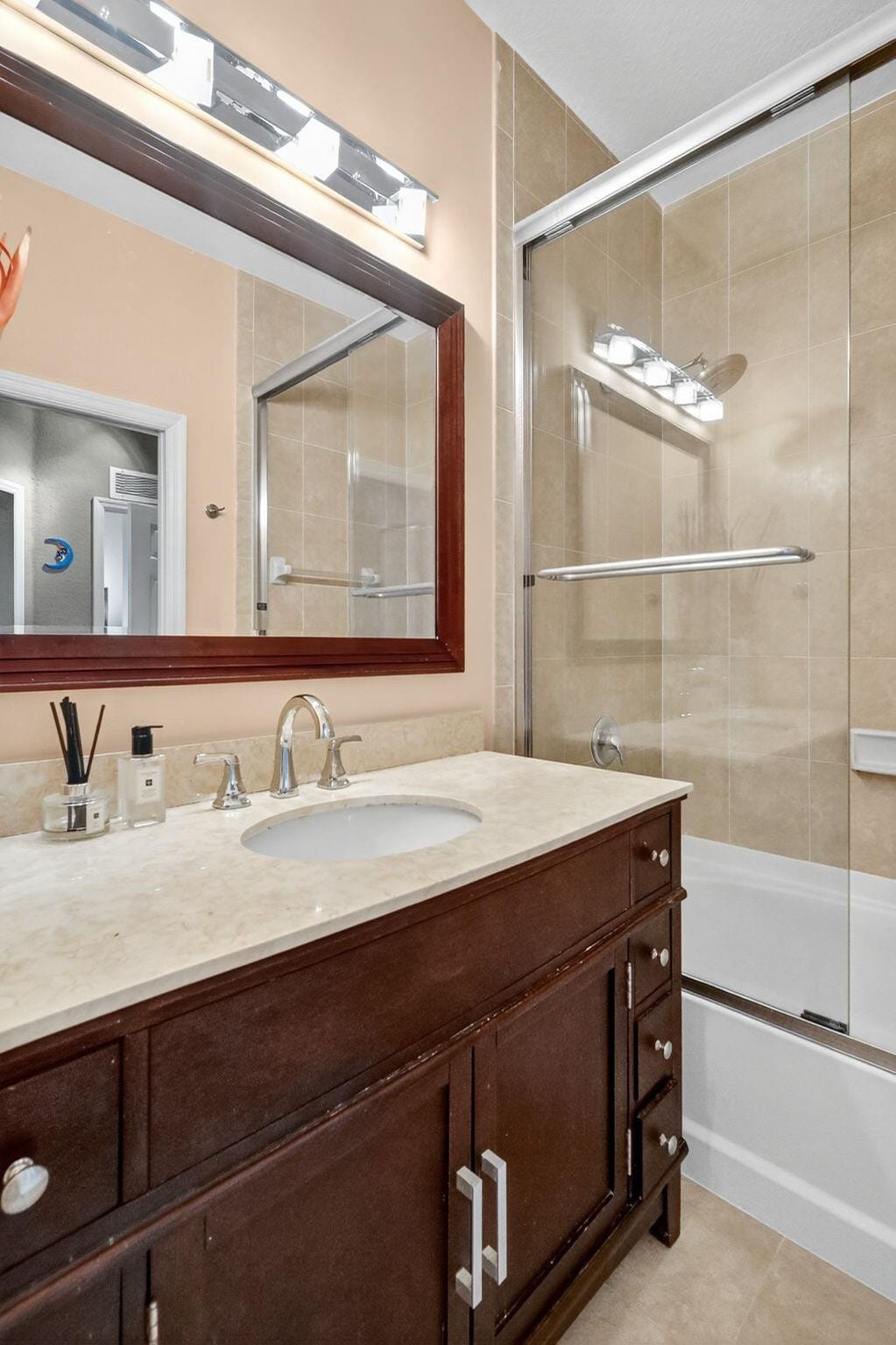 10012 NW 7th Street 213, Miami, FL 33172 photo 26