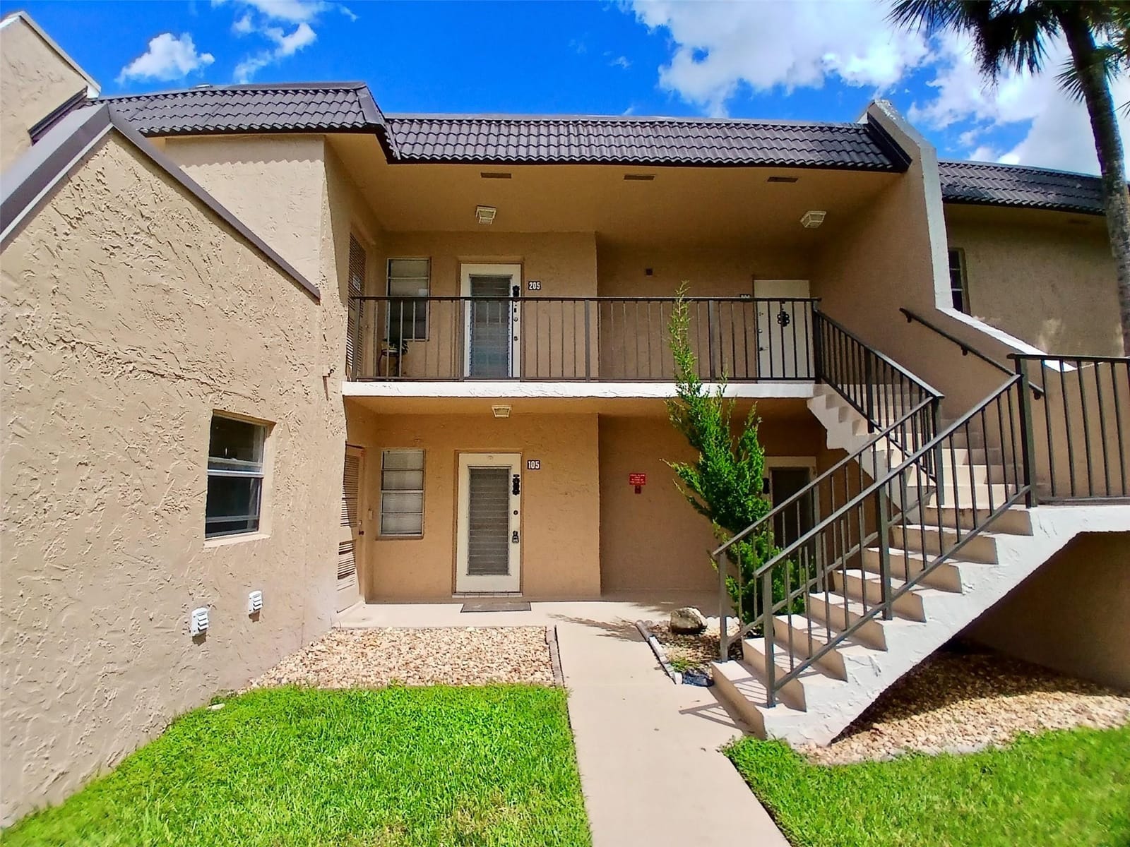 100 Lake Meryl Drive 105, West Palm Beach, FL 33411
