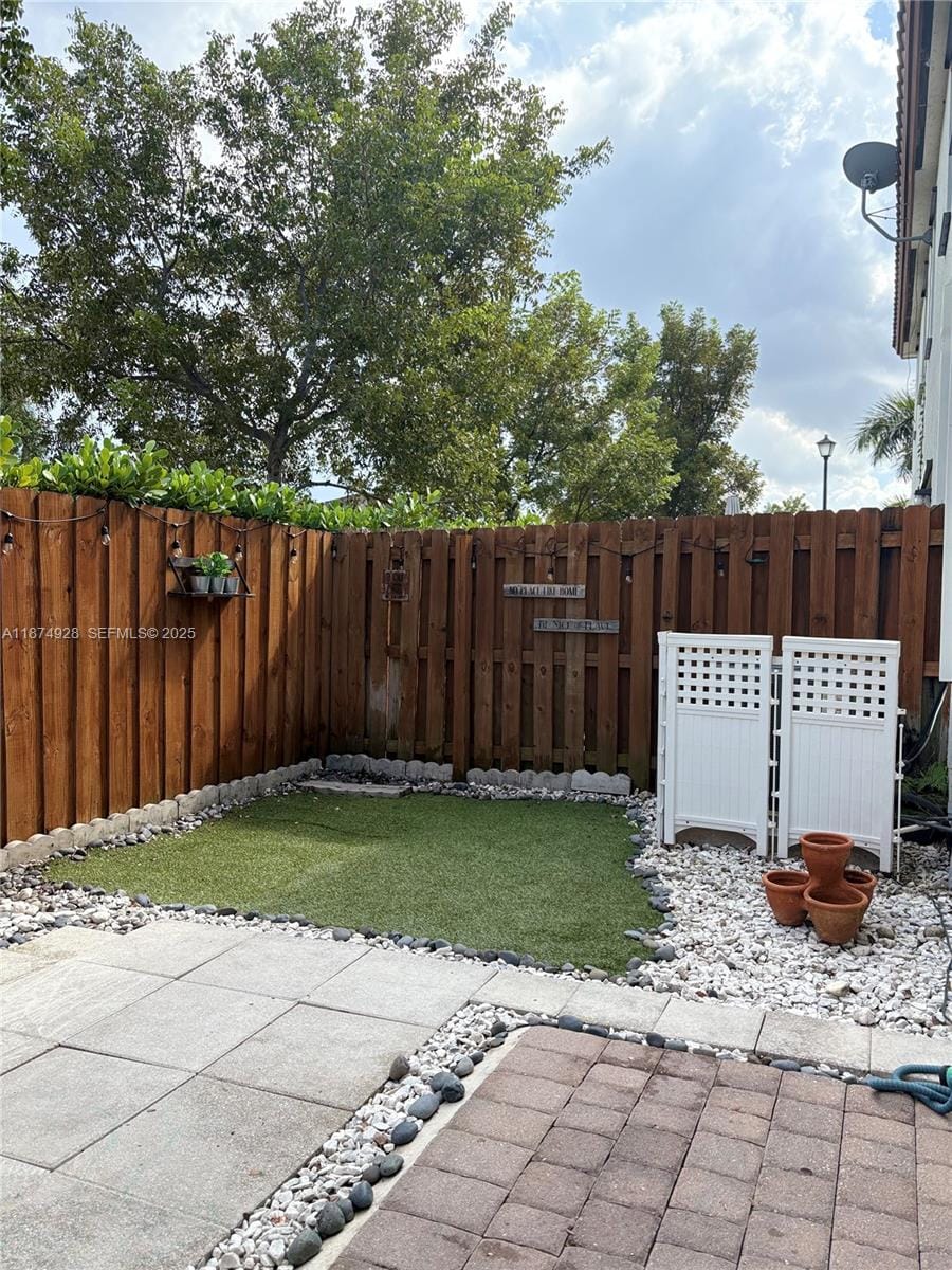 18421 NW 89th Court, Hialeah, FL 33018 photo 23