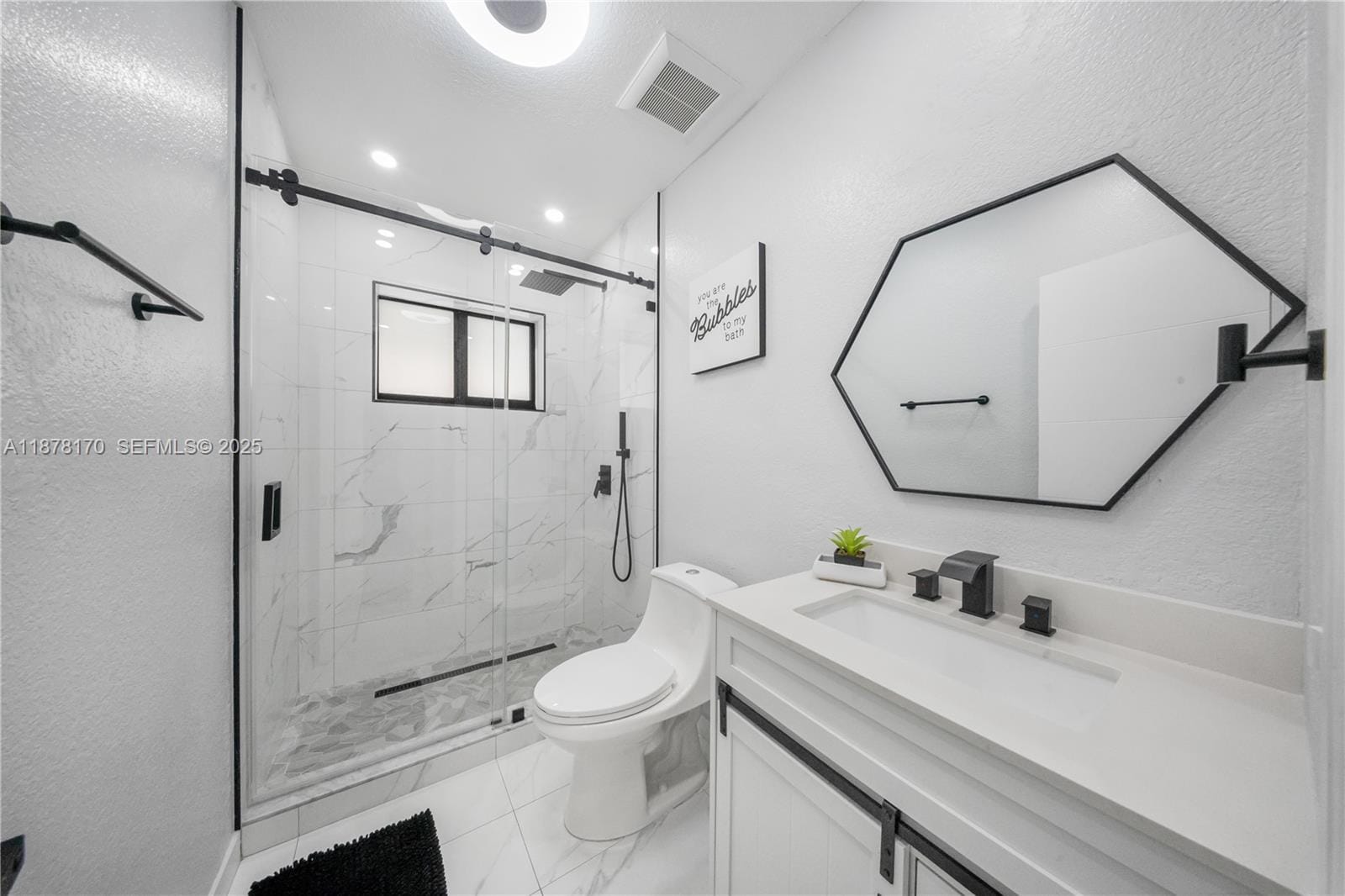 421 W 55th Place, Hialeah, FL 33012 photo 12