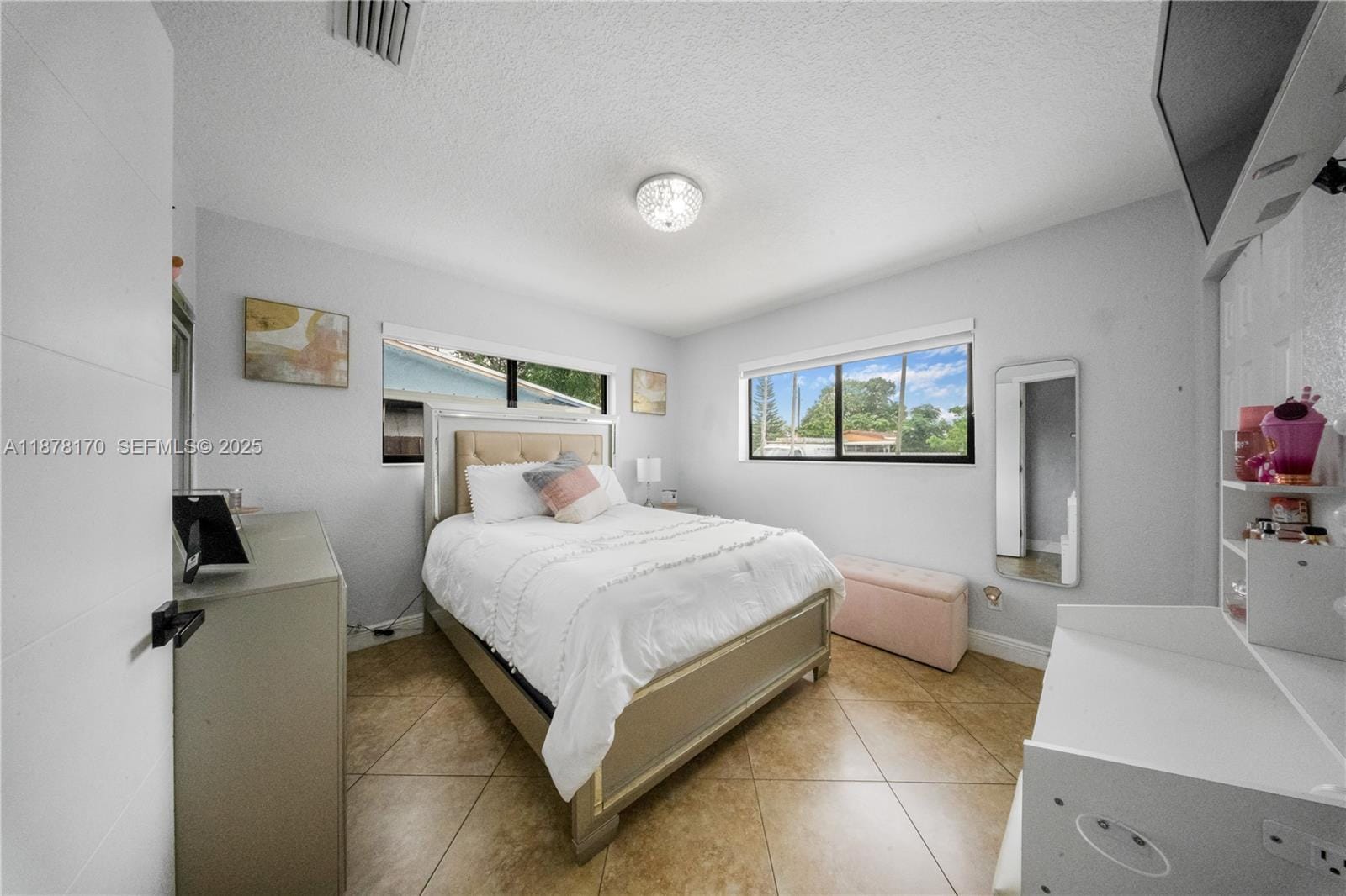 421 W 55th Place, Hialeah, FL 33012 photo 17