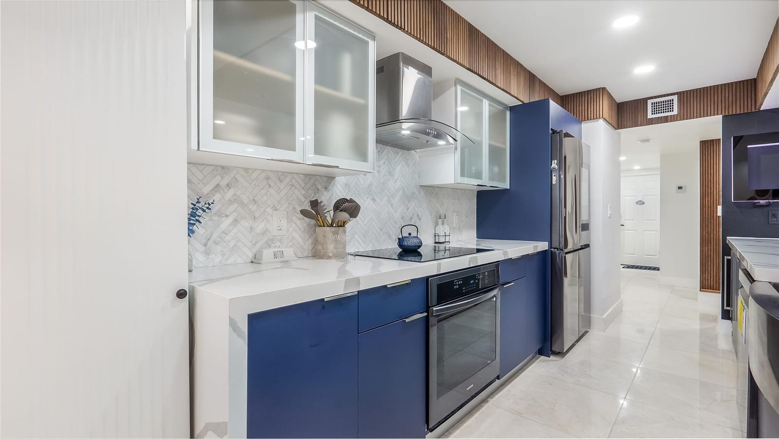 1410 Sheridan Street 7i — photo 6