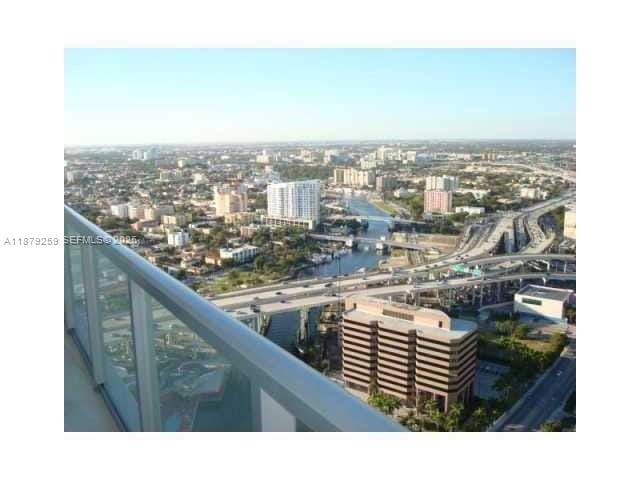 185 SW 7th Street 1909, Miami, FL 33130 photo 3