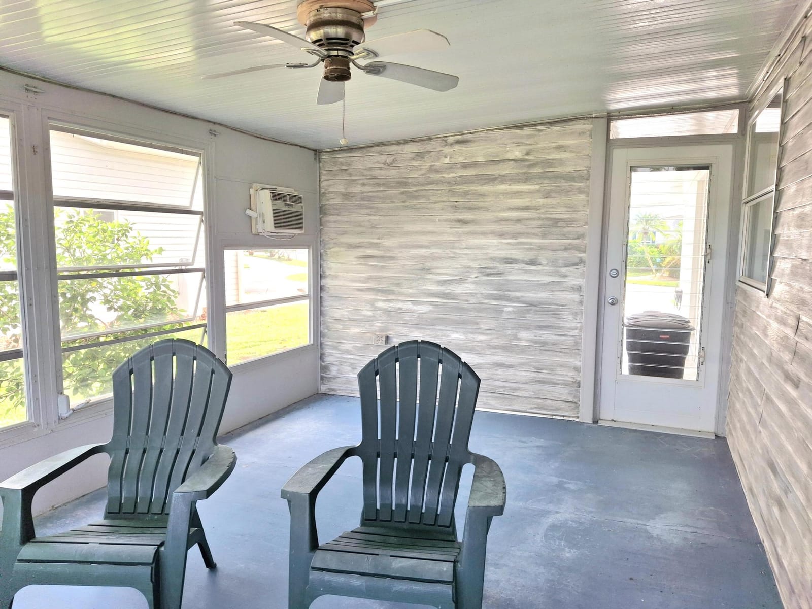8483 Schefflera Court — photo 10