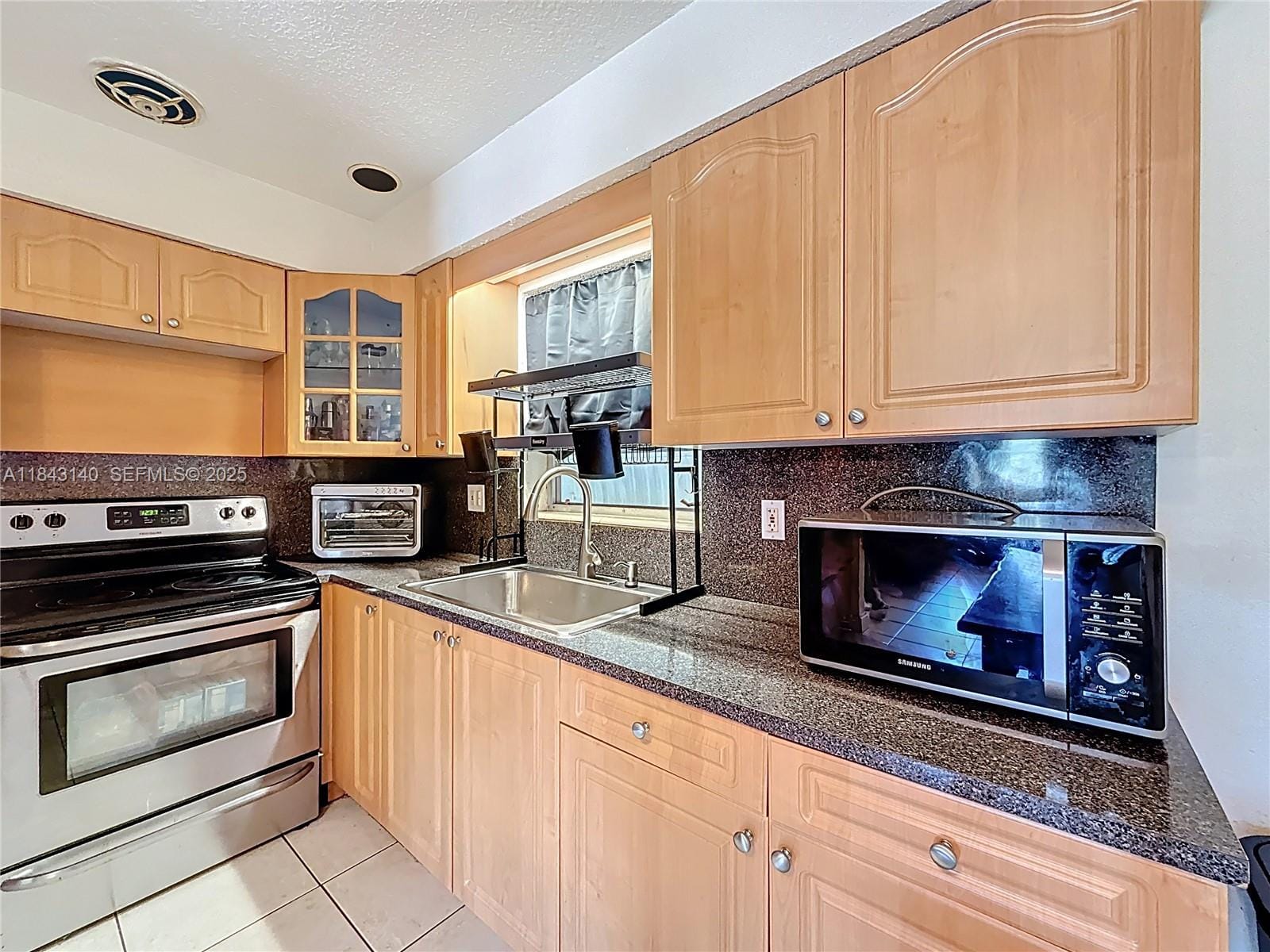 2334 Pierce Street, Hollywood, FL 33020 photo 12