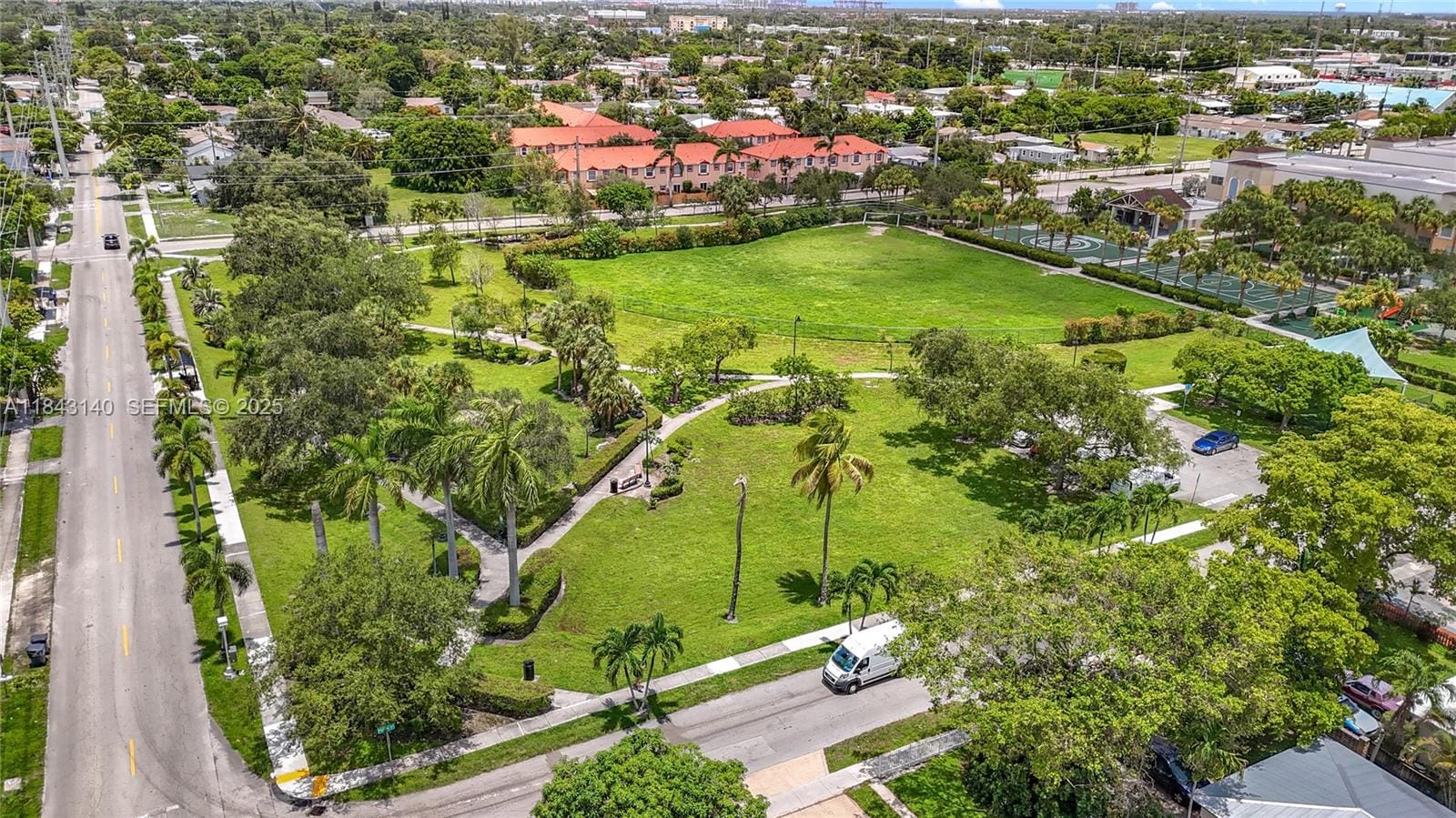 2334 Pierce Street, Hollywood, FL 33020 photo 25