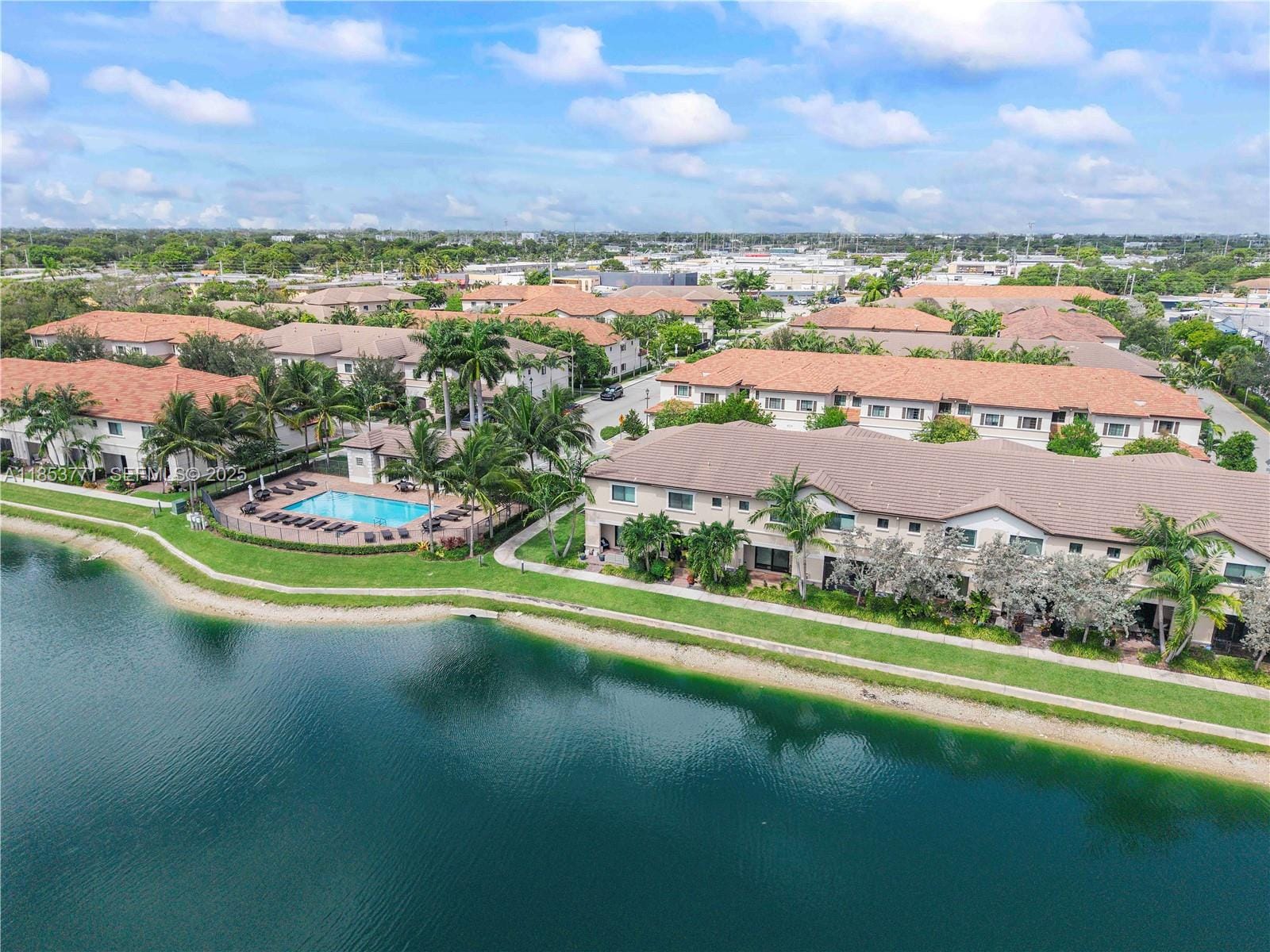 4216 N Dixie Hwy 60 60, Oakland Park, FL 33334
