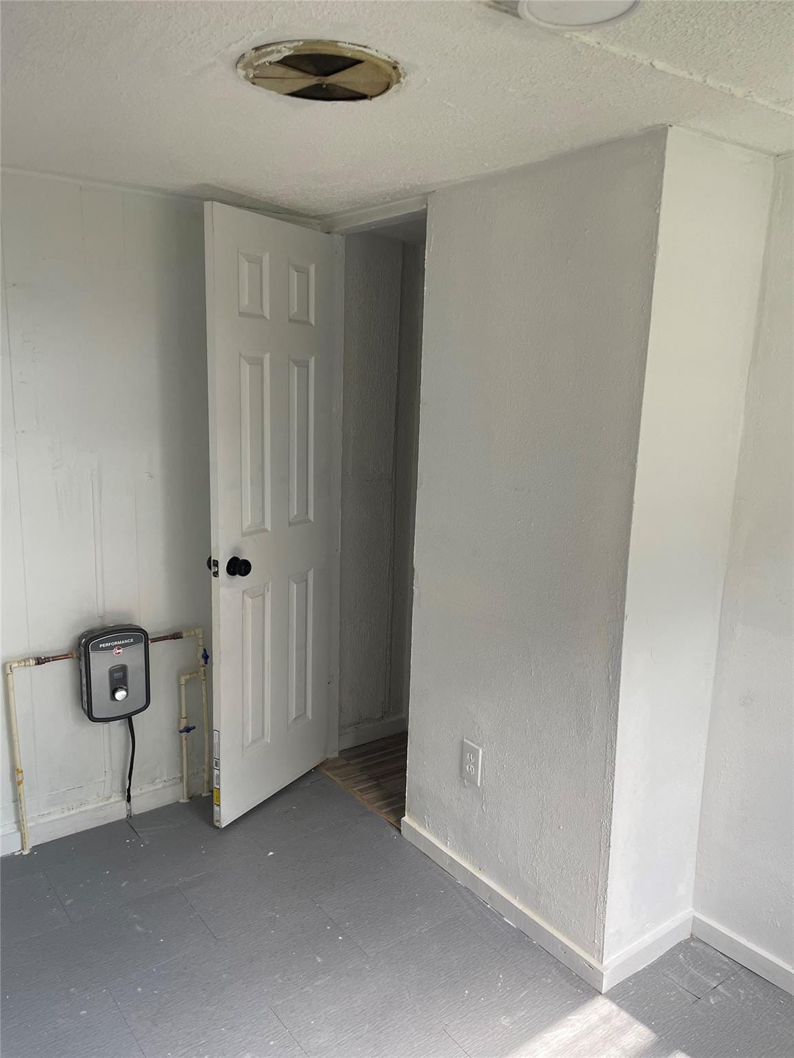 8556 Berkley Drive — photo 12