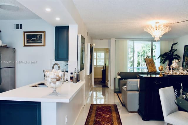 4984 NW 97th Place 301, Doral, FL 33178