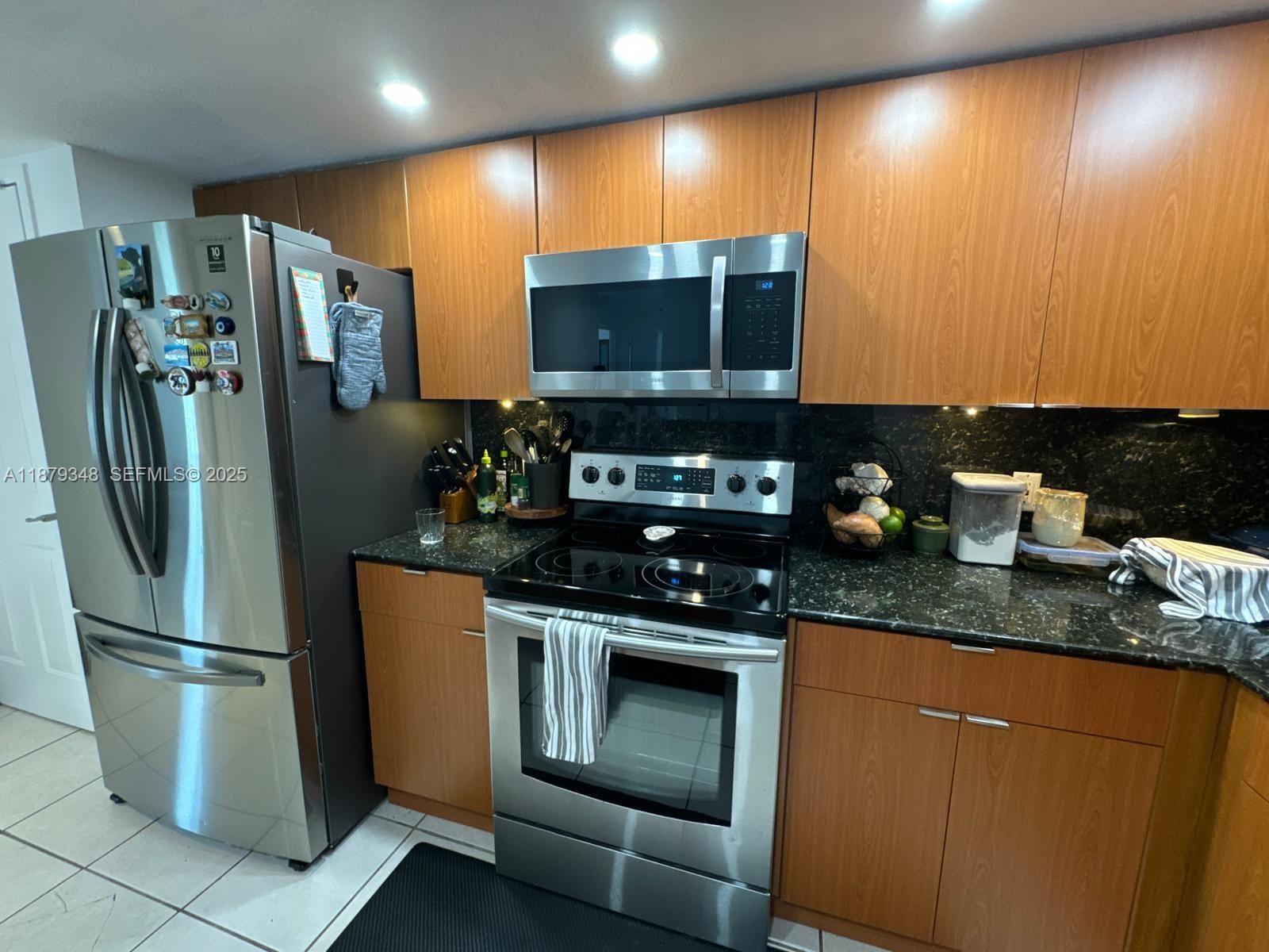 1650 Coral Way 807 — photo 2