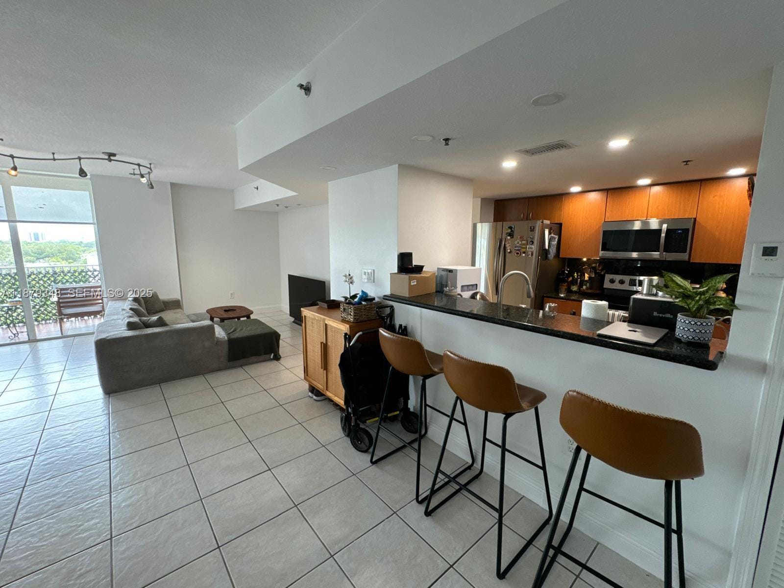 1650 Coral Way 807 — photo 4