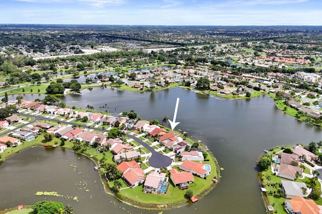 8333 Bonita Isle Drive, Lake Worth, FL 33467