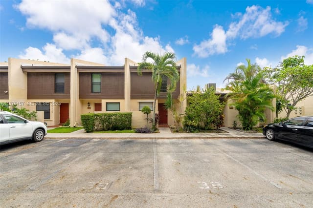 1161 NW 99th Terrace 38, sold in Westview Condominium No S, Pembroke Pines, FL