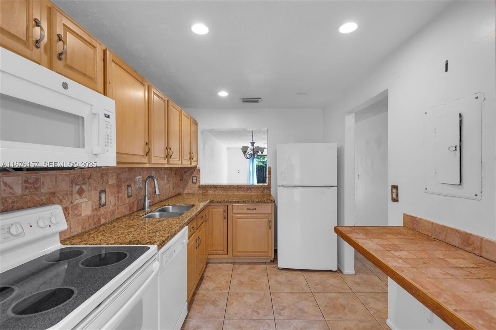 1161 NW 99th Terrace 38, Pembroke Pines, FL 33024 photo 12