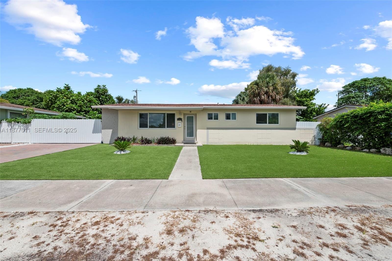 2345 NW 182nd Terrace, Miami Gardens, FL 33056