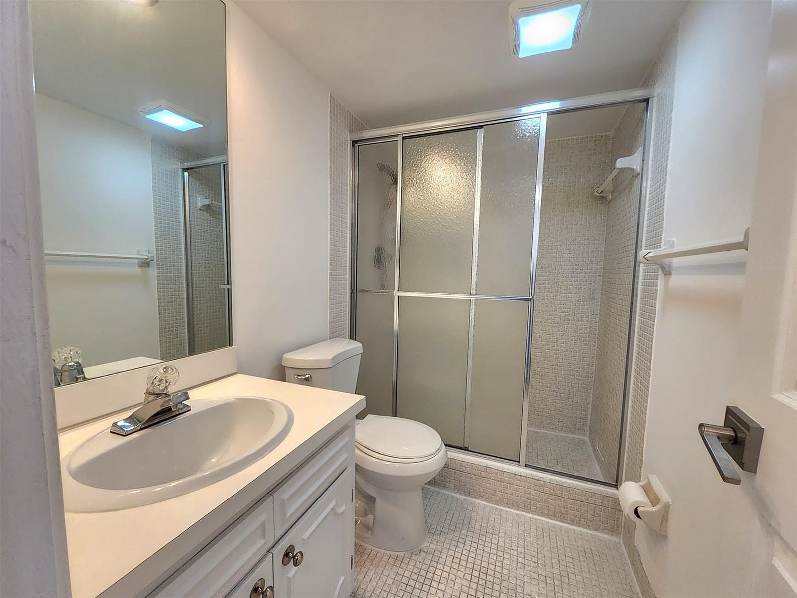 3090 N Course Drive 510 — photo 10