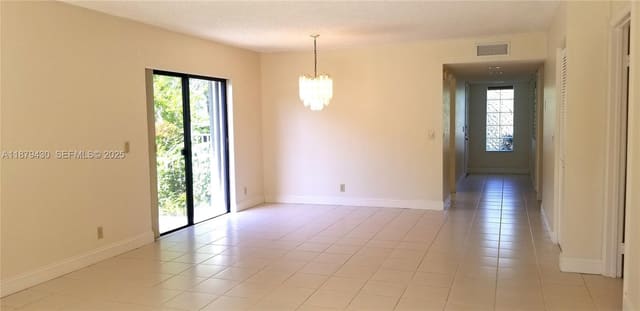 413 Lakeview Drive 104, Weston, FL 33326