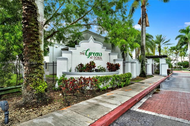 4662 NW 97th Court 101, Doral, FL 33178