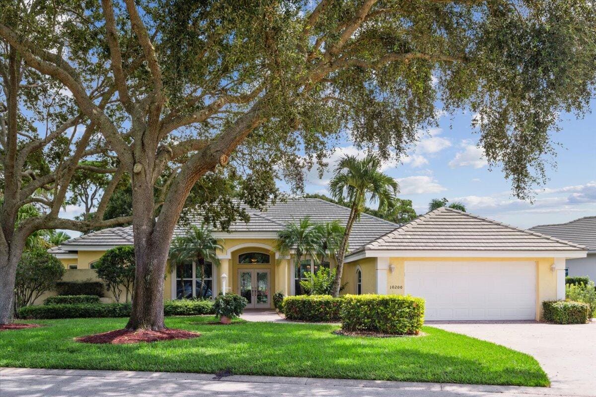 10200 Isle Of Pines Court, Port St. Lucie, FL 34986