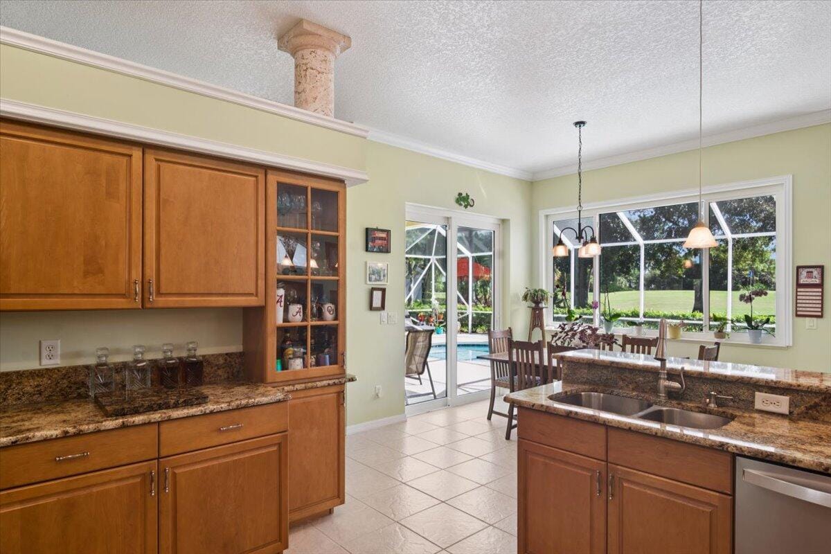 10200 Isle Of Pines Court, Port St. Lucie, FL 34986 photo 17