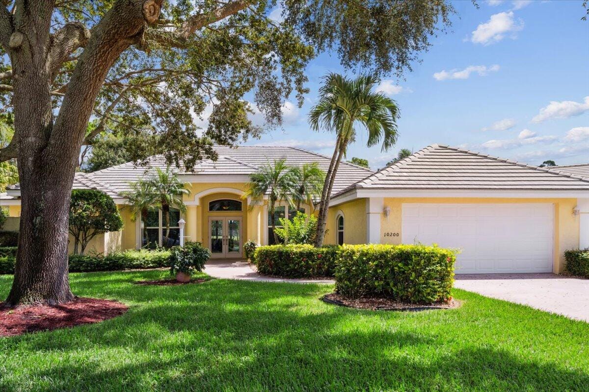 10200 Isle Of Pines Court, Port St. Lucie, FL 34986 photo 3