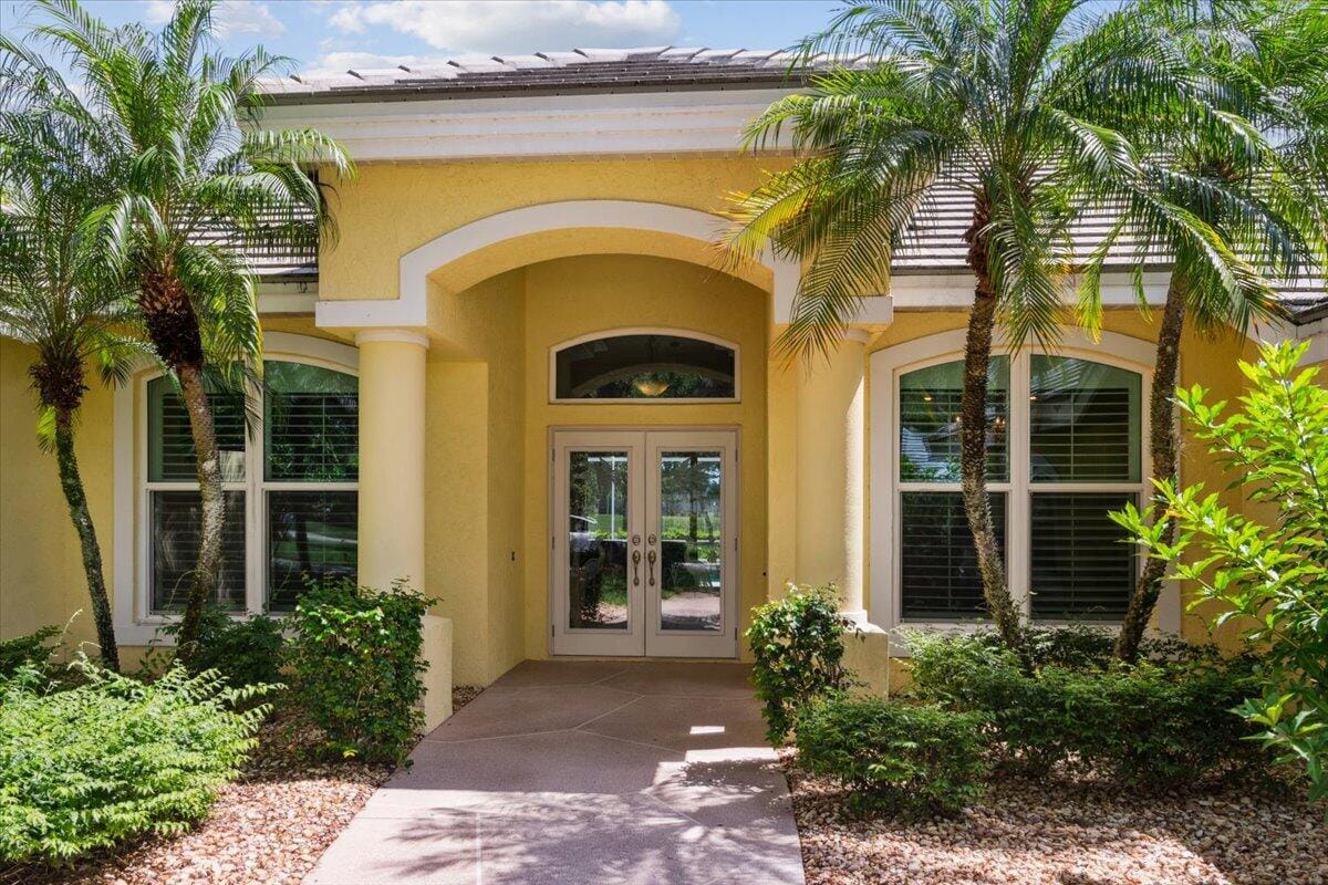 10200 Isle Of Pines Court, Port St. Lucie, FL 34986 photo 4