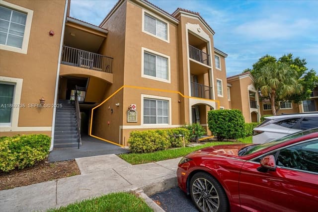 7910 N Nob Hill Road 105, sold in El Ad Nob Hill, Tamarac, FL