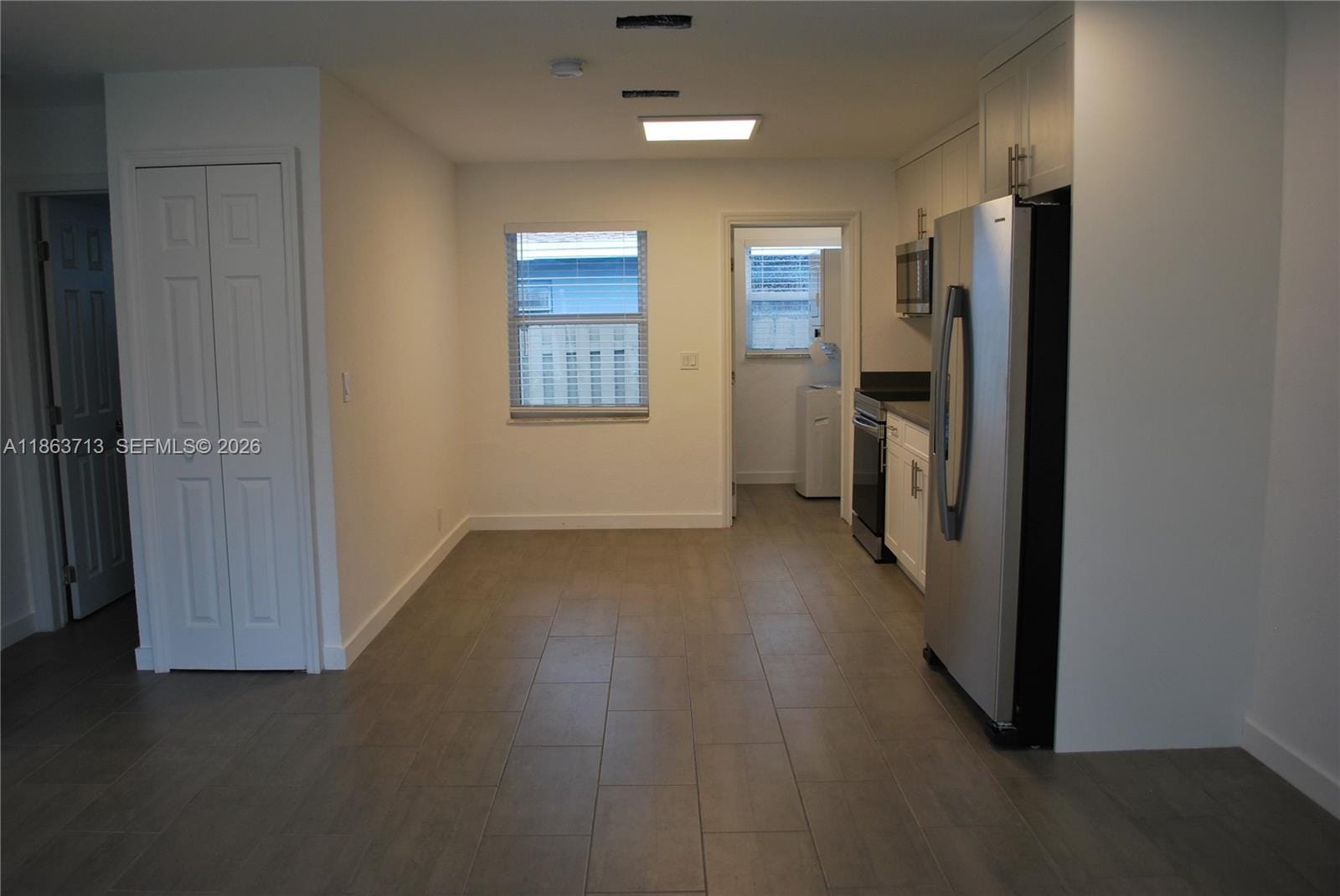 3621 NE 1st Terrace — photo 5