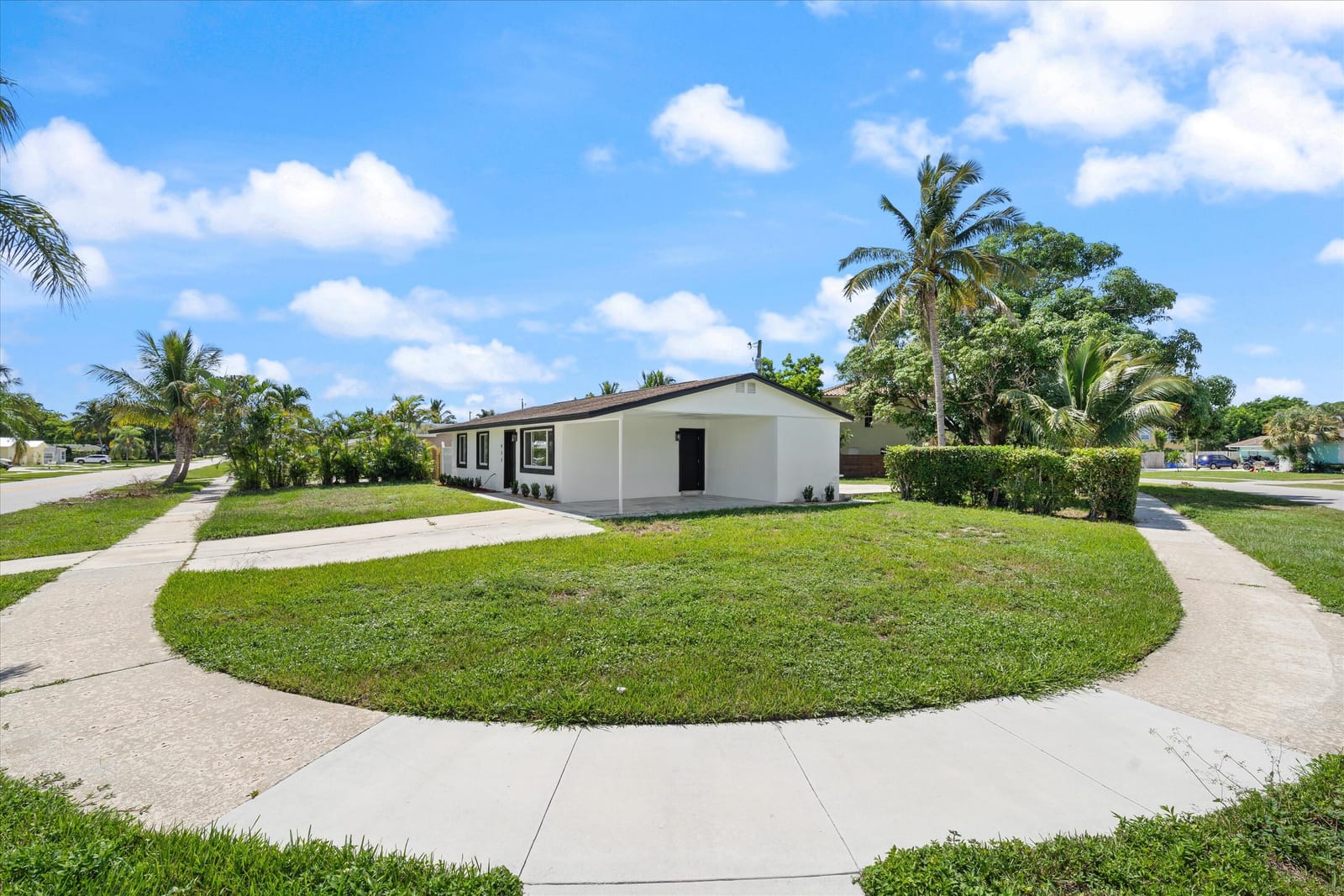 973 Lighthouse Drive — photo 2