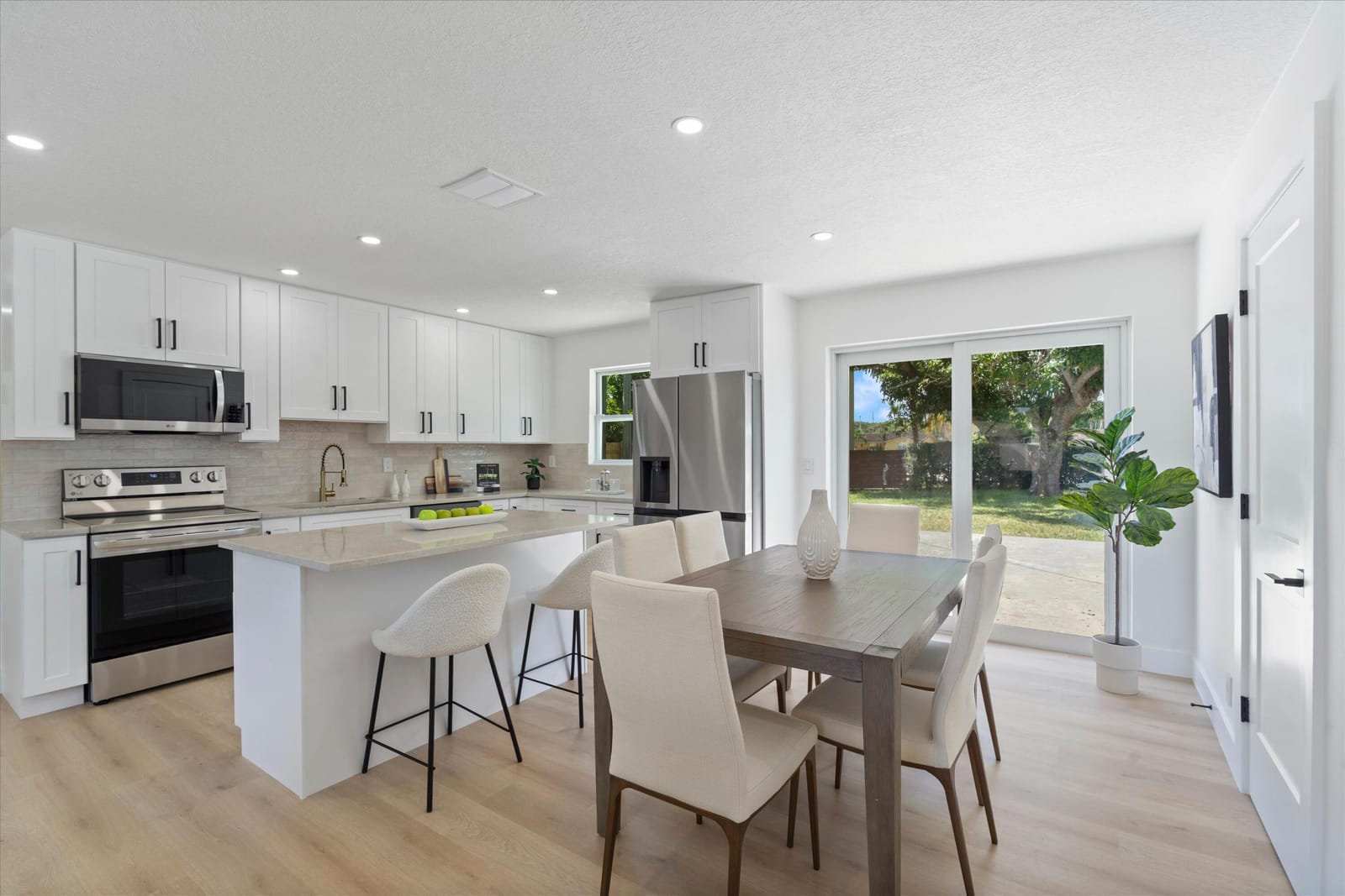 973 Lighthouse Drive — photo 11