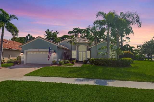 430 NW Brookville Court, Port St. Lucie, FL 34986