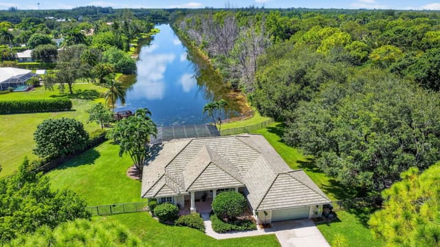5551 Lago Del Sol Drive, sold in Lago Del Sol, Lake Worth, FL