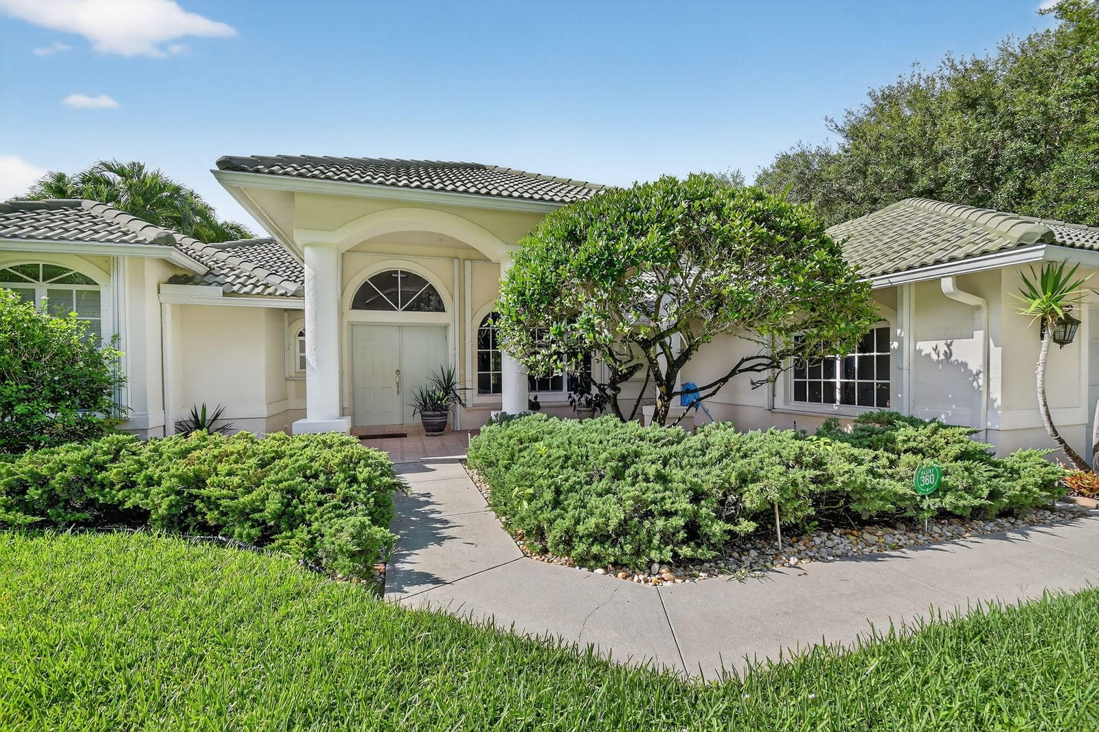 5551 Lago Del Sol Drive — photo 4