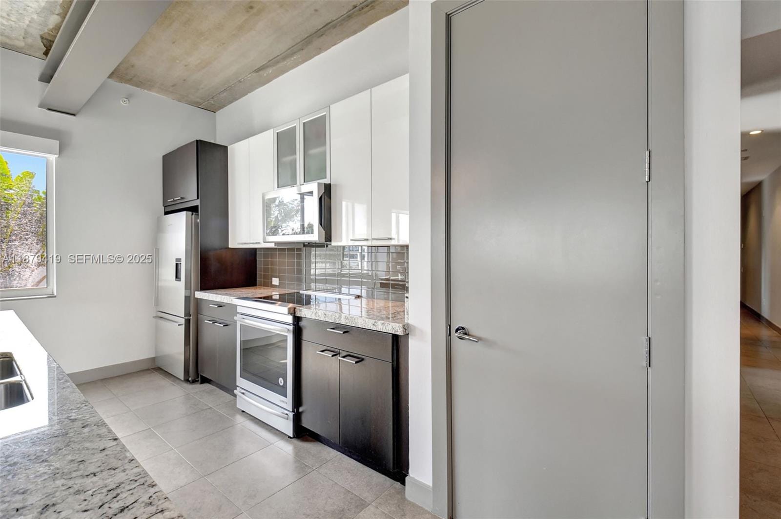 110 SE 2nd Street 203 — photo 10