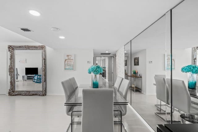 5600 N Flagler Drive 2004, West Palm Beach, FL 33407
