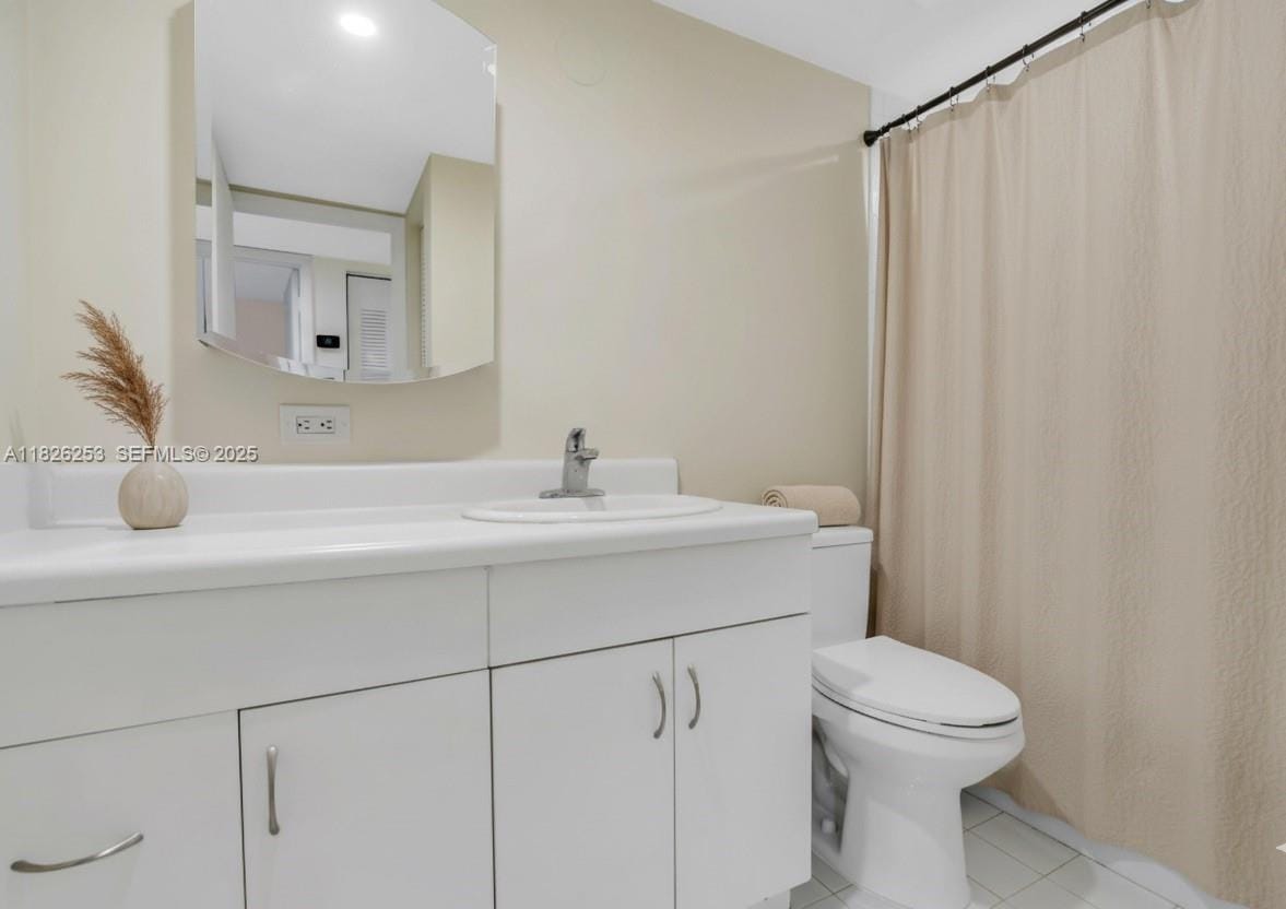 7204 Fairway Drive I25, Miami Lakes, FL 33014 photo 11