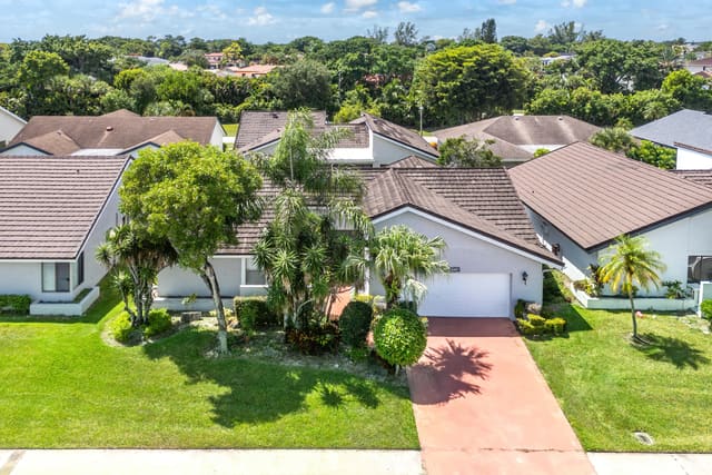 7718 San Mateo Drive E, sold in Montoya Estates Unit 1, Boca Raton, FL