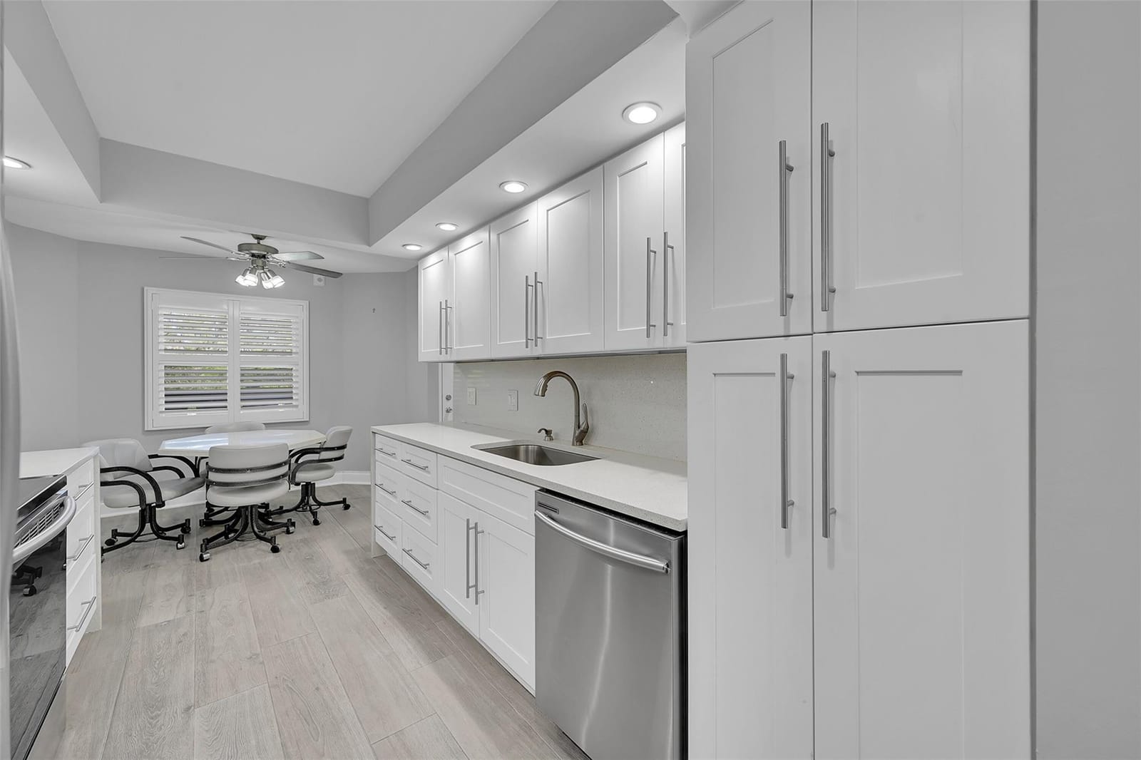 1701 Andros Isle G4 — photo 8