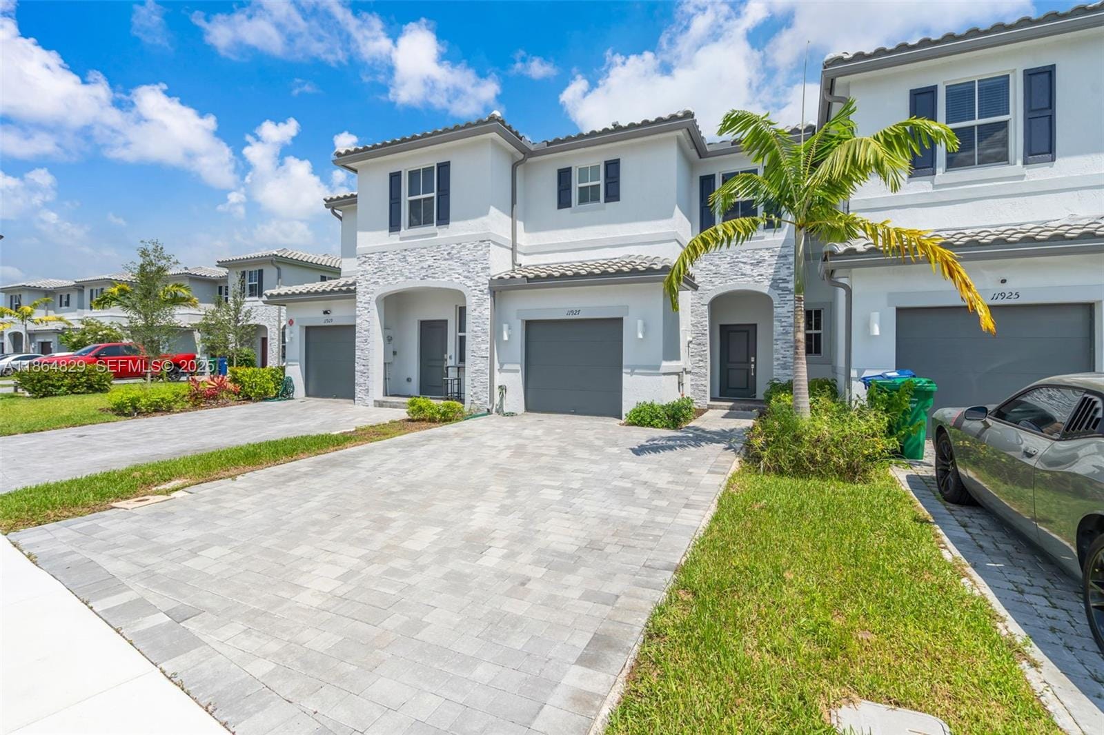 11927 NW 46th Street — photo 3