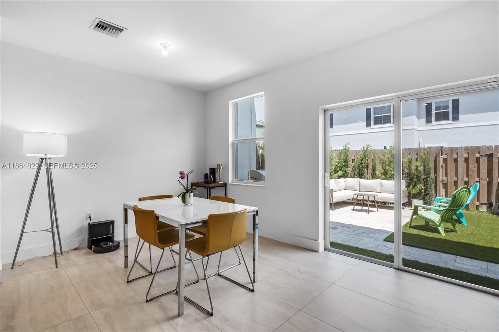 11927 NW 46th Street — photo 5