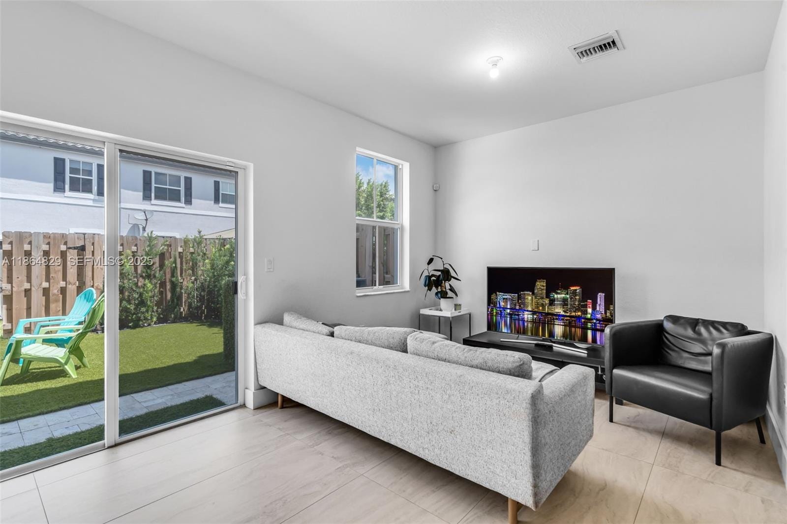 11927 NW 46th Street — photo 9