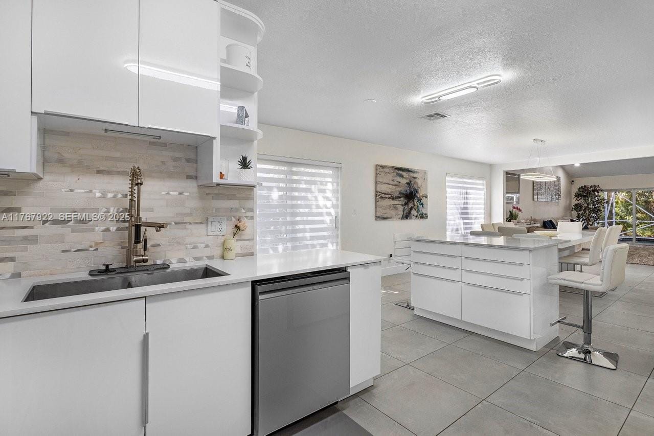 517 Misty Oaks Drive, Pompano Beach, FL 33069 photo 8