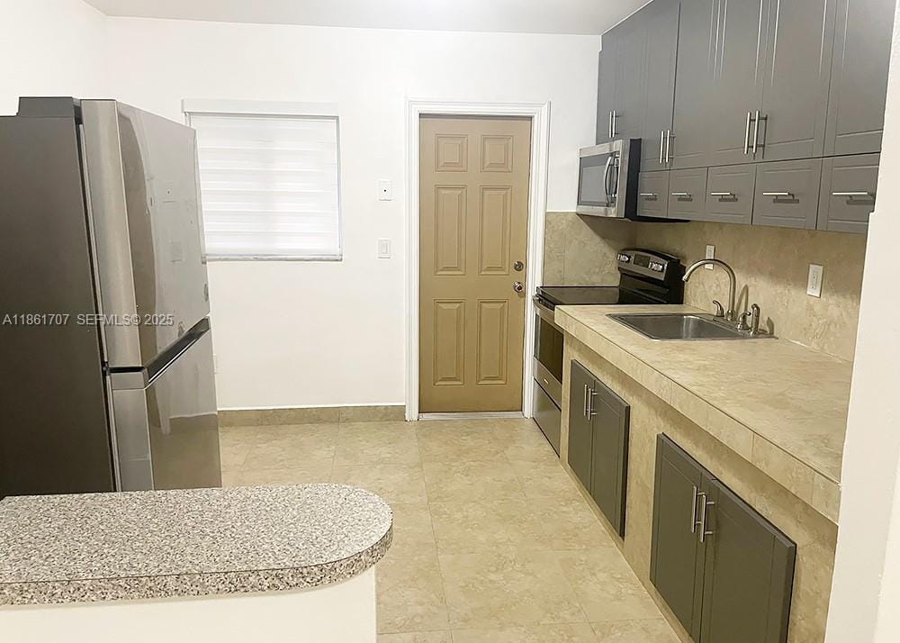 3033 NW 10th Avenue, Miami, FL 33127 photo 12