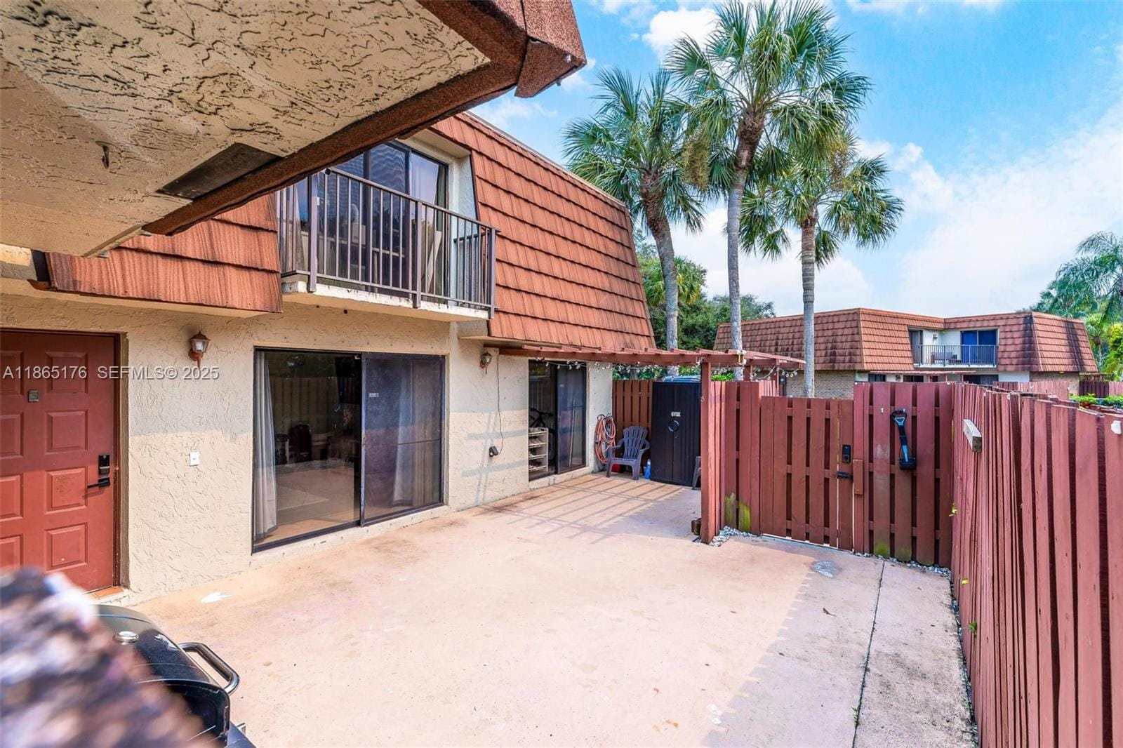 1306 SW 118th Terrace, Davie, FL 33325 photo 2