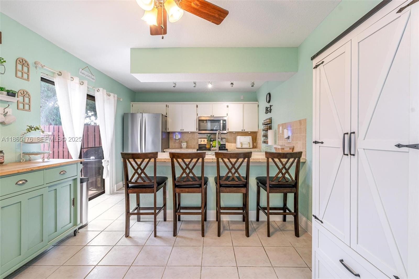 1306 SW 118th Terrace, Davie, FL 33325 photo 5