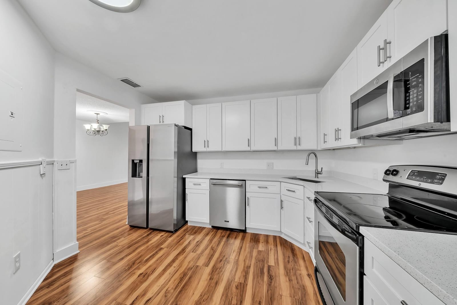 4111 Coral Tree Circle 324 — photo 12