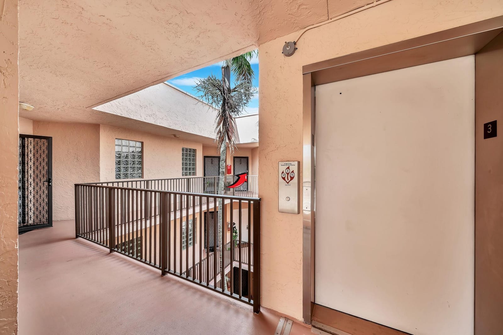 4111 Coral Tree Circle 324 — photo 4
